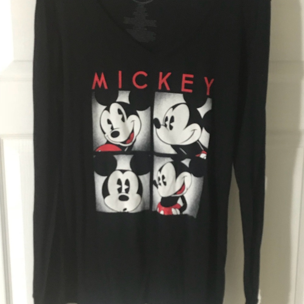 Long sleeve mickey shirt